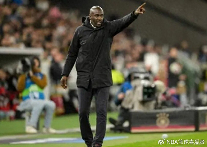 爱游戏登陆入口-世界杯73天临阵换帅！加纳炒帅，是自救还是冒险？|世预赛|阿多|足协|美加墨世界杯|奥托·阿多_新浪体育_新浪新闻